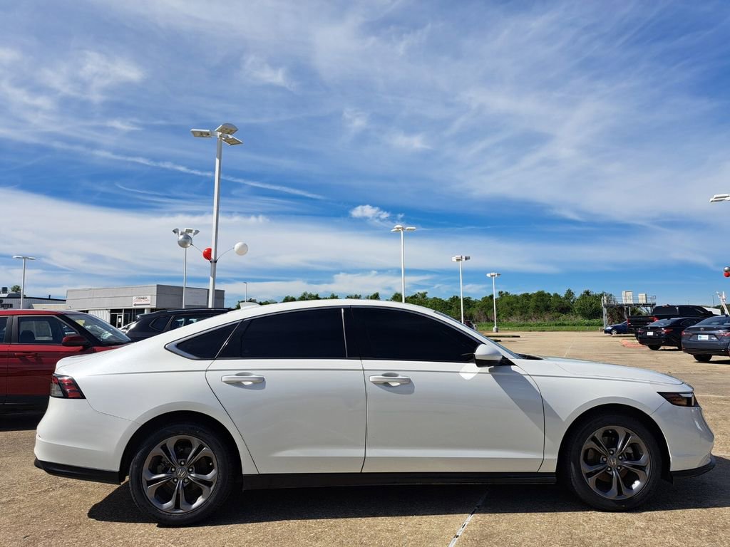 Used 2024 Honda Accord EX image 4