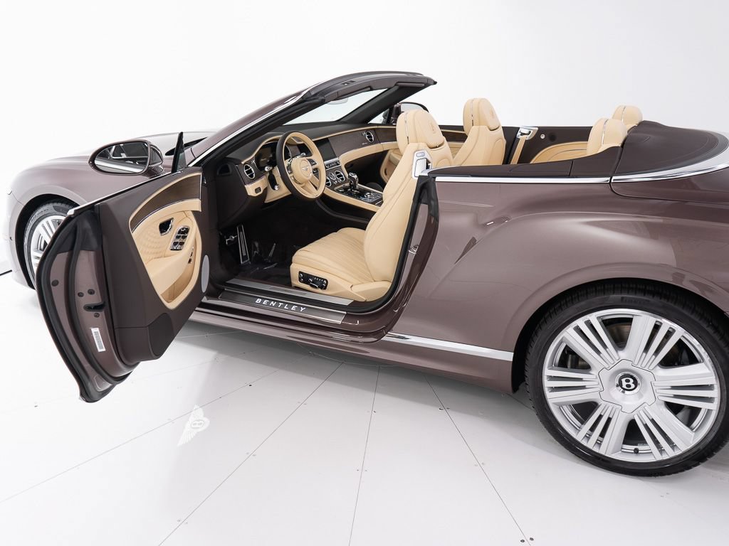 New 2026 Bentley Continental GT Azure AWD/4WD image 17