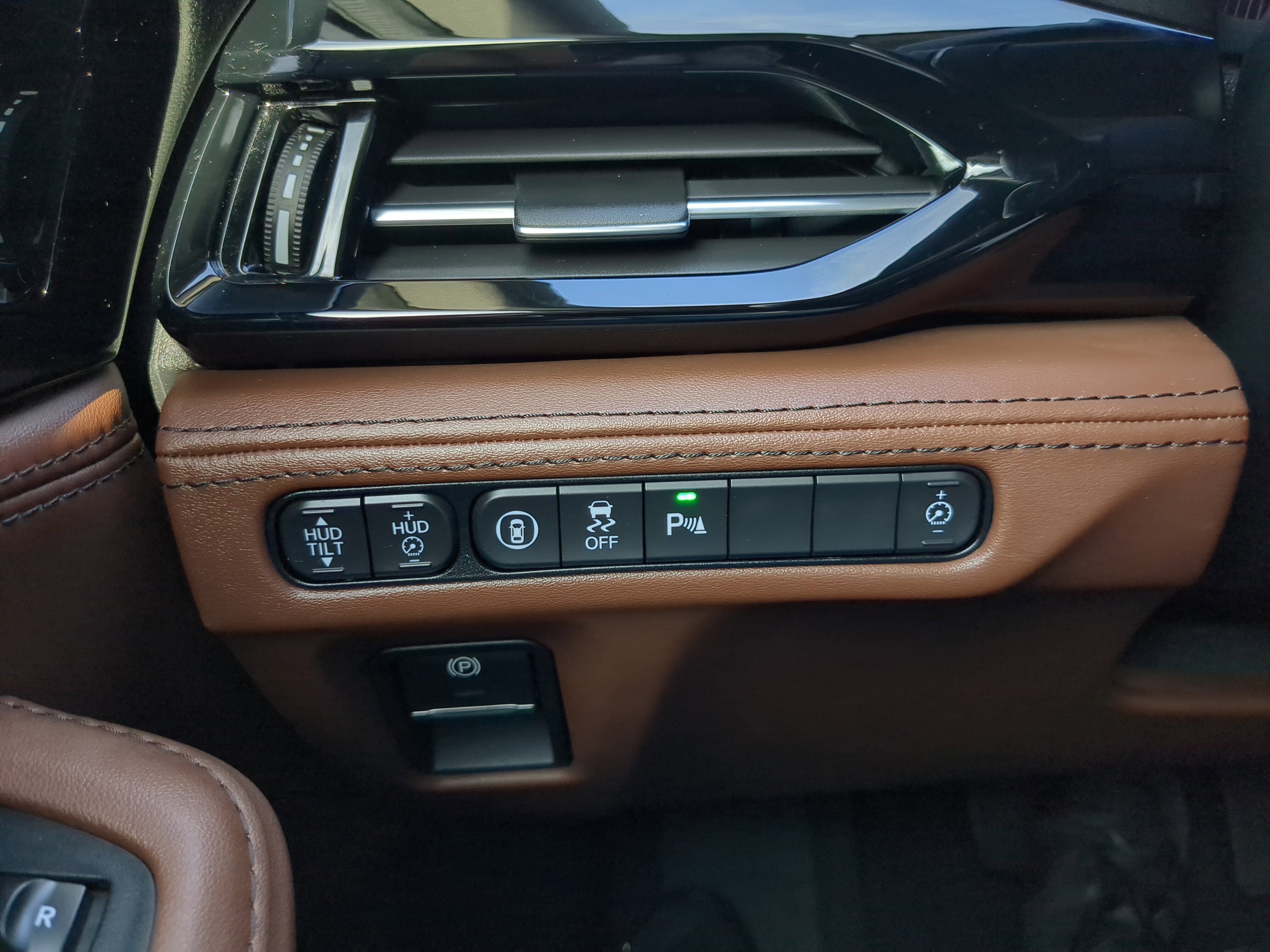 Used 2022 Acura MDX SH-AWD w/ Advance Package image 29