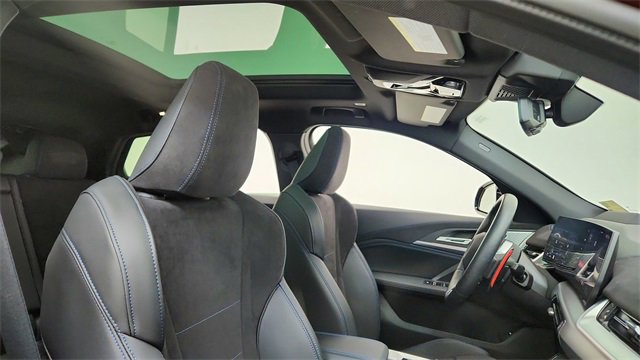 Used 2025 BMW X2 M35i image 22