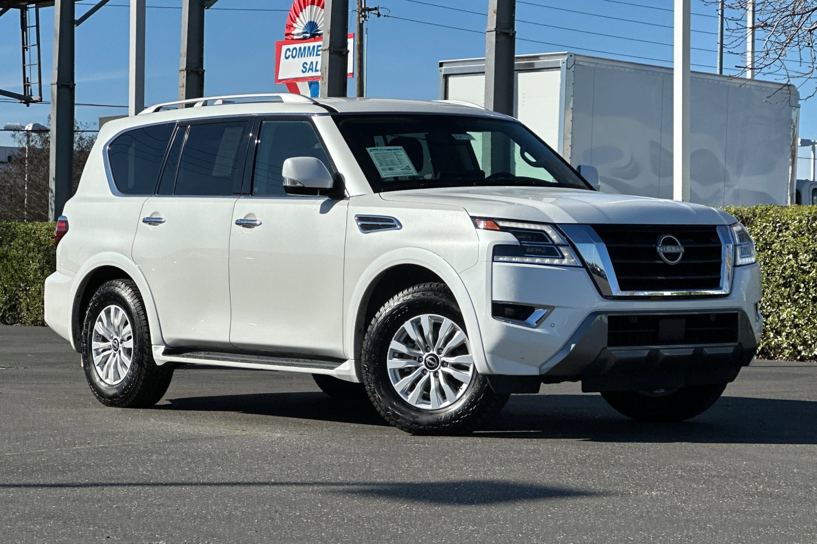 Used 2024 Nissan Armada SV RWD image 2