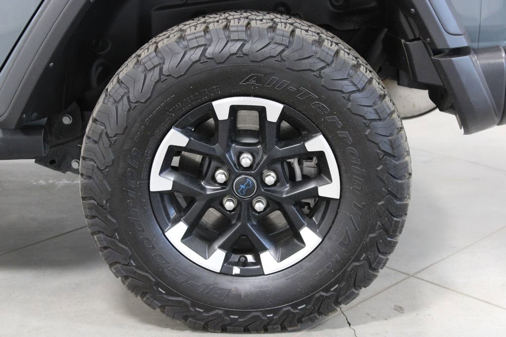 Used 2025 Jeep Wrangler Unlimited Rubicon 4xe w/ Convenience Group AWD/4WD image 18