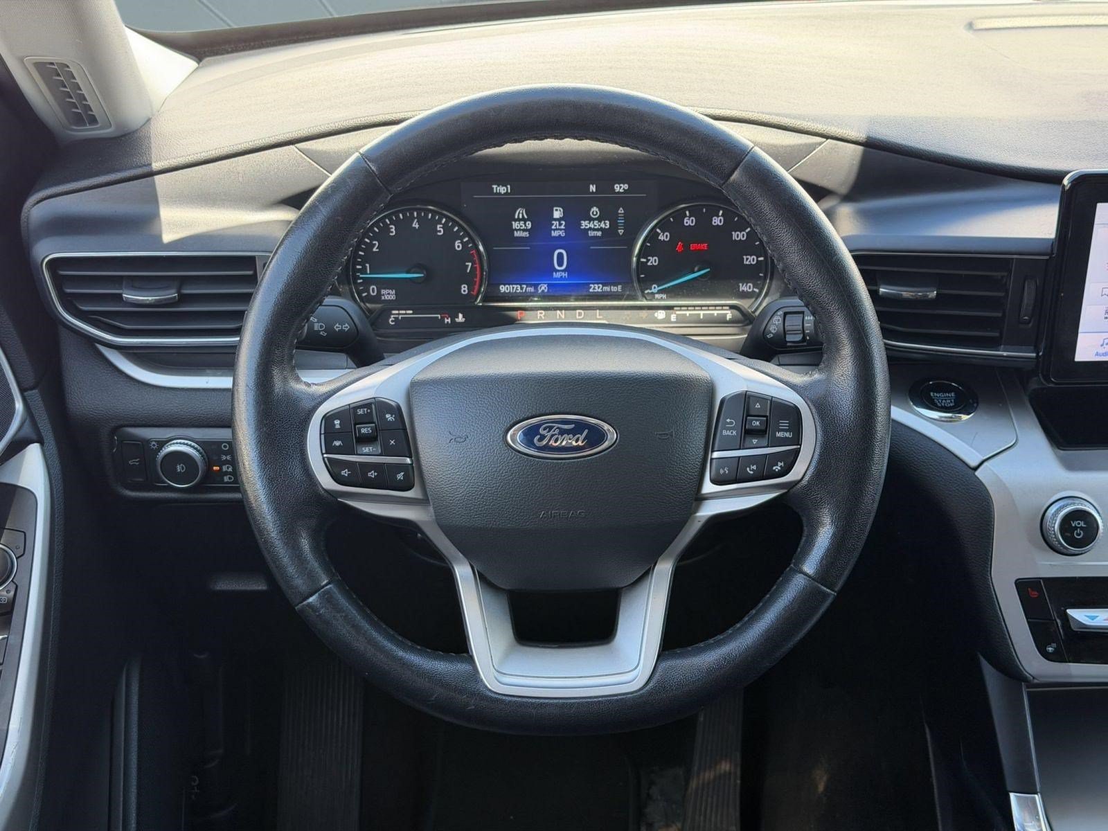 Used 2022 Ford Explorer XLT w/ Equipment Group 202A RWD image 10