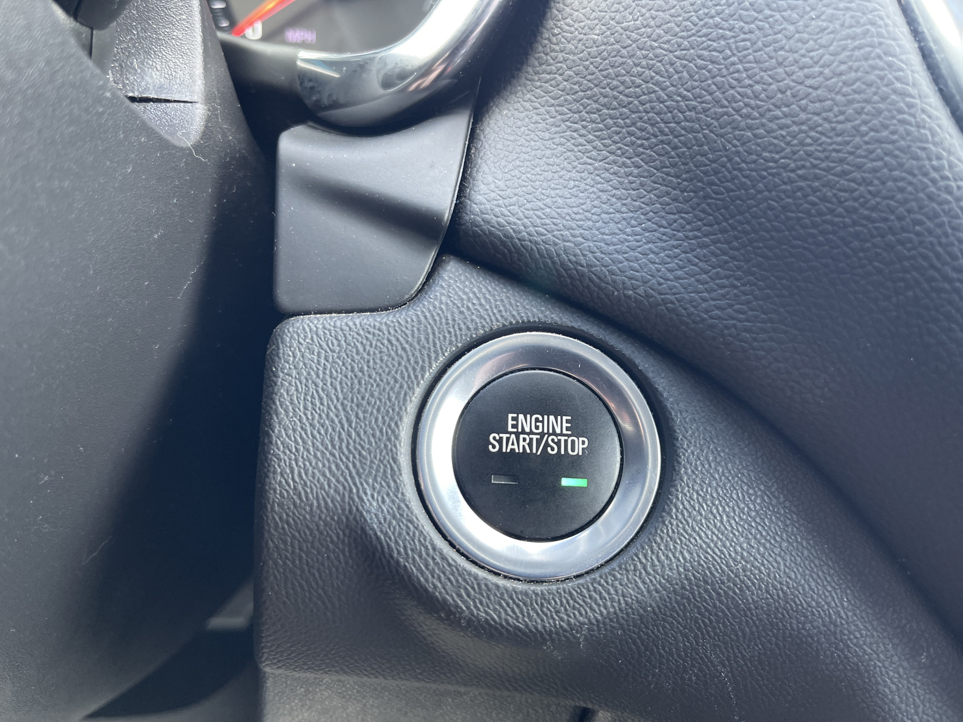 Used 2022 Chevrolet Equinox LT FWD image 23