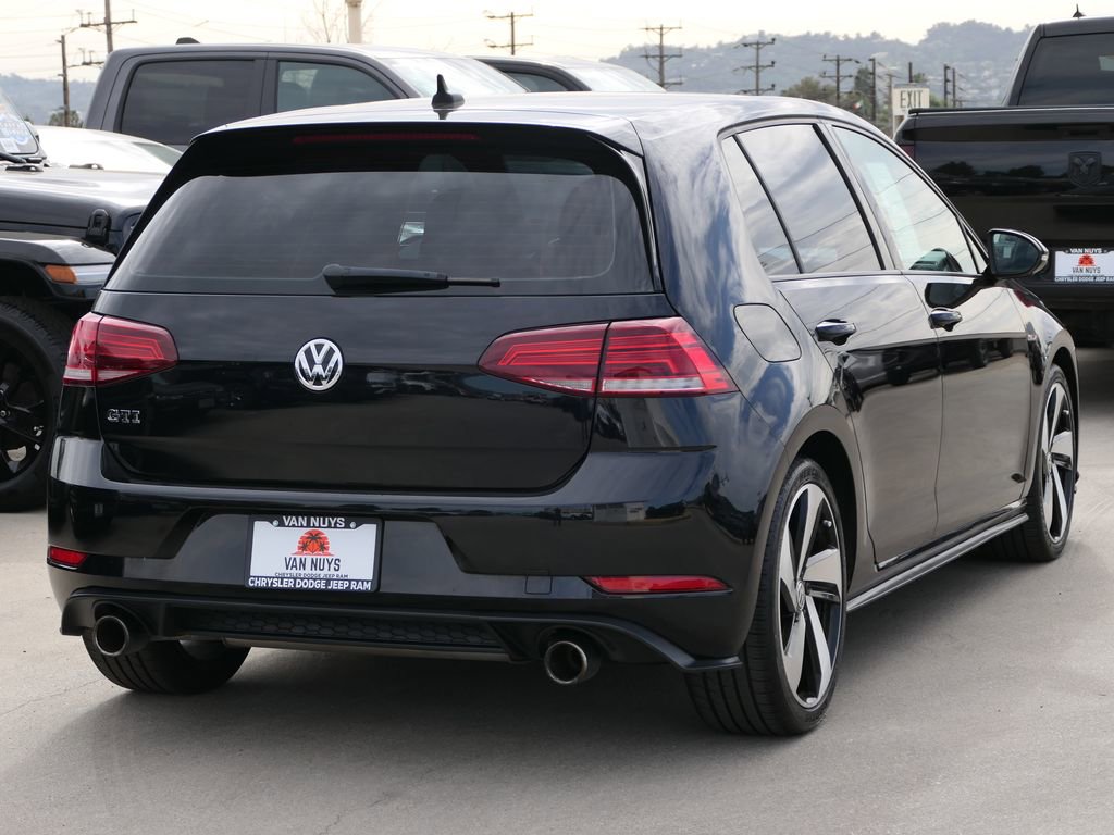 Used 2018 Volkswagen GTI SE image 4