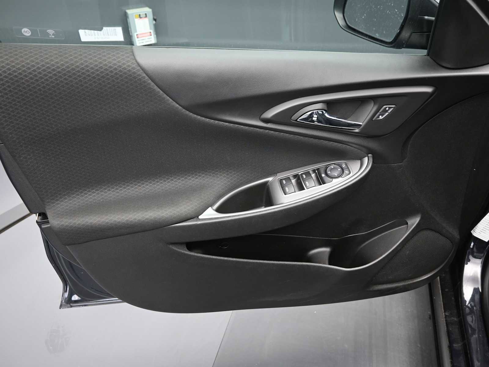 Used 2023 Chevrolet Malibu LT image 11