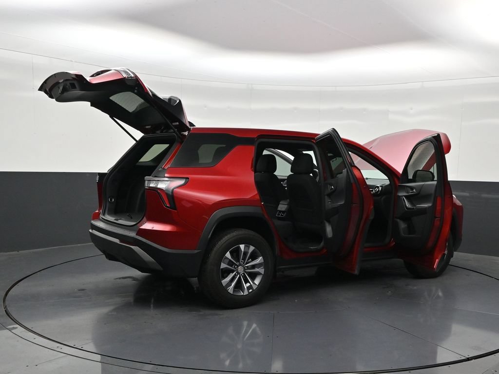 Used 2025 Chevrolet Equinox LT FWD image 32