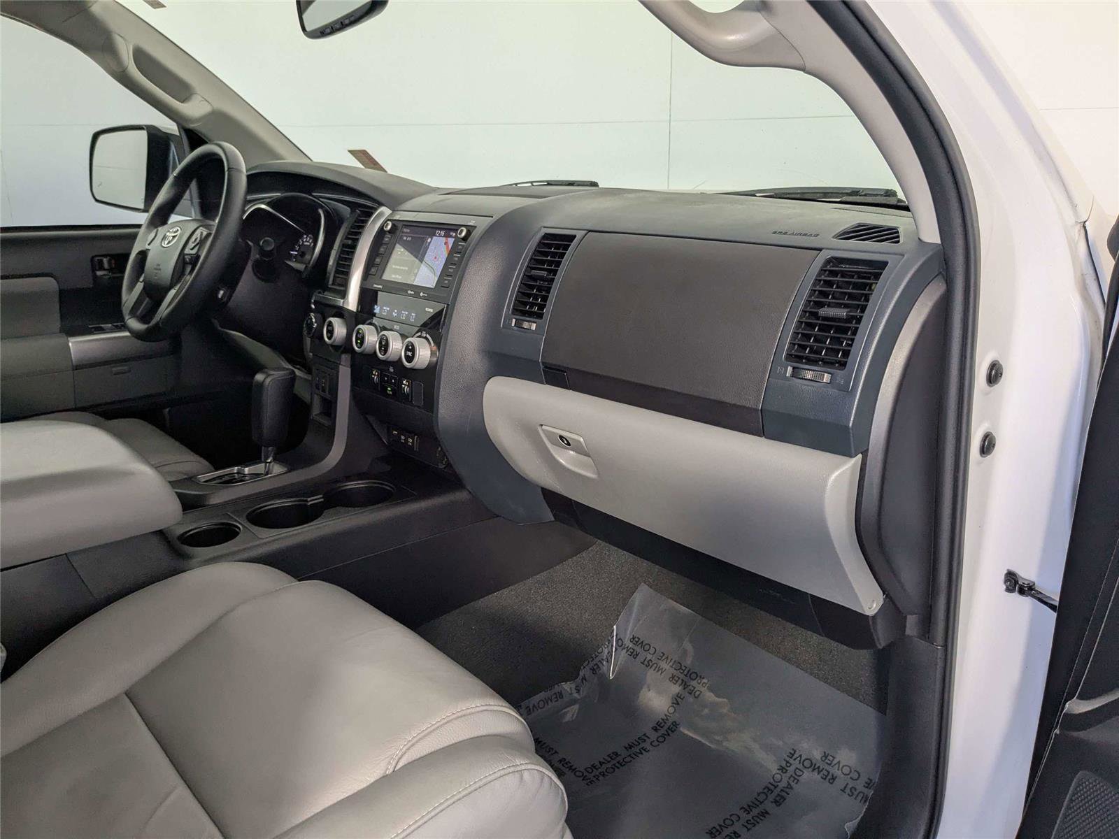 Used 2021 Toyota Sequoia SR5 w/ Premium Package image 27