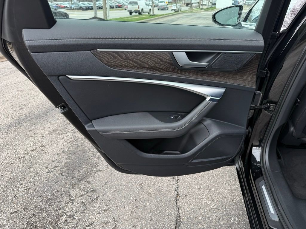 Used 2023 Audi A6 Premium Plus w/ Premium Plus Package image 32