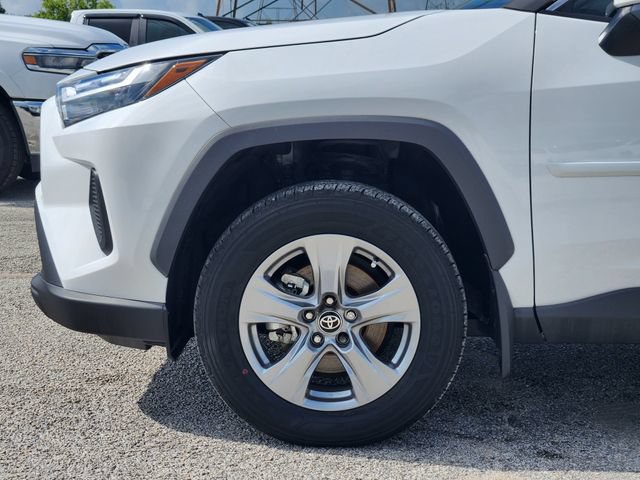Used 2025 Toyota RAV4 XLE w/ Convenience Package AWD/4WD image 8