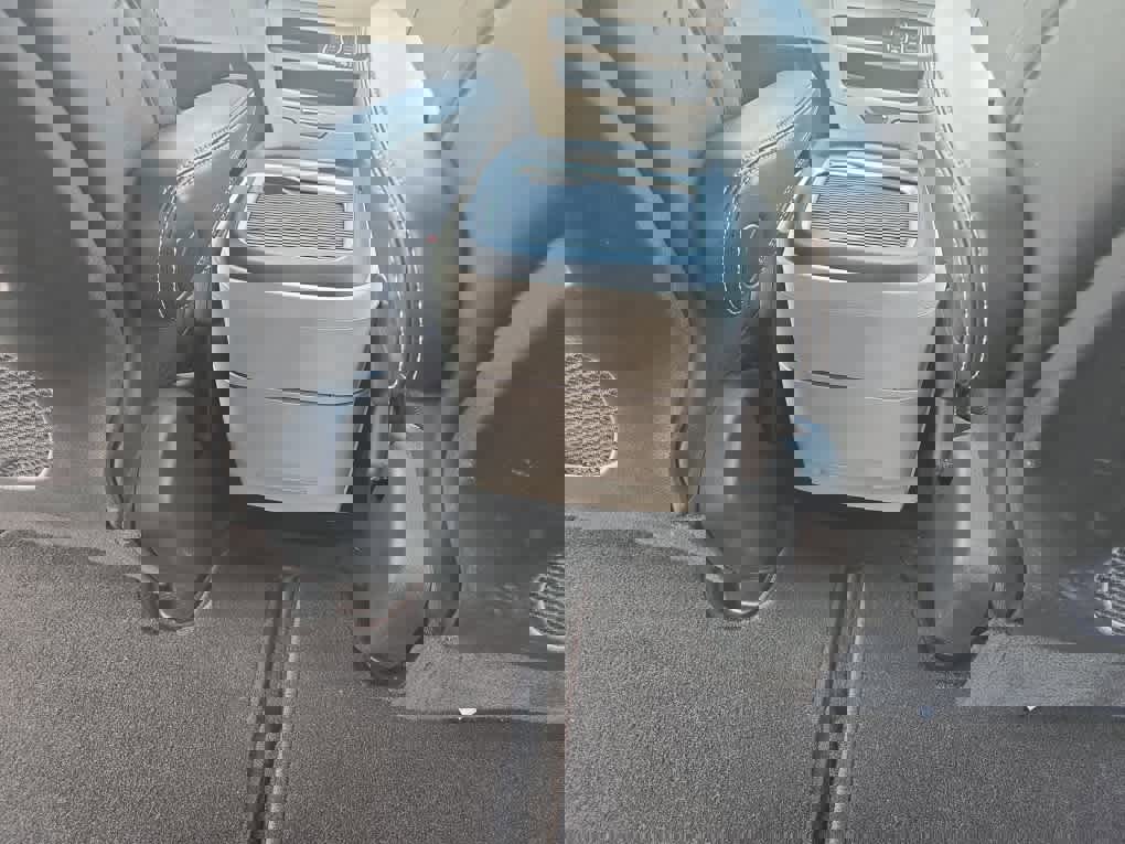 Used 2024 Chrysler Pacifica Touring-L image 64