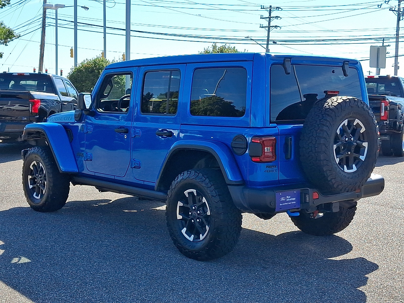 Used 2024 Jeep Wrangler Unlimited Rubicon 4xe AWD/4WD image 7