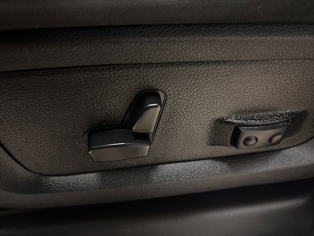 Used 2024 RAM 2500 Big Horn image 25