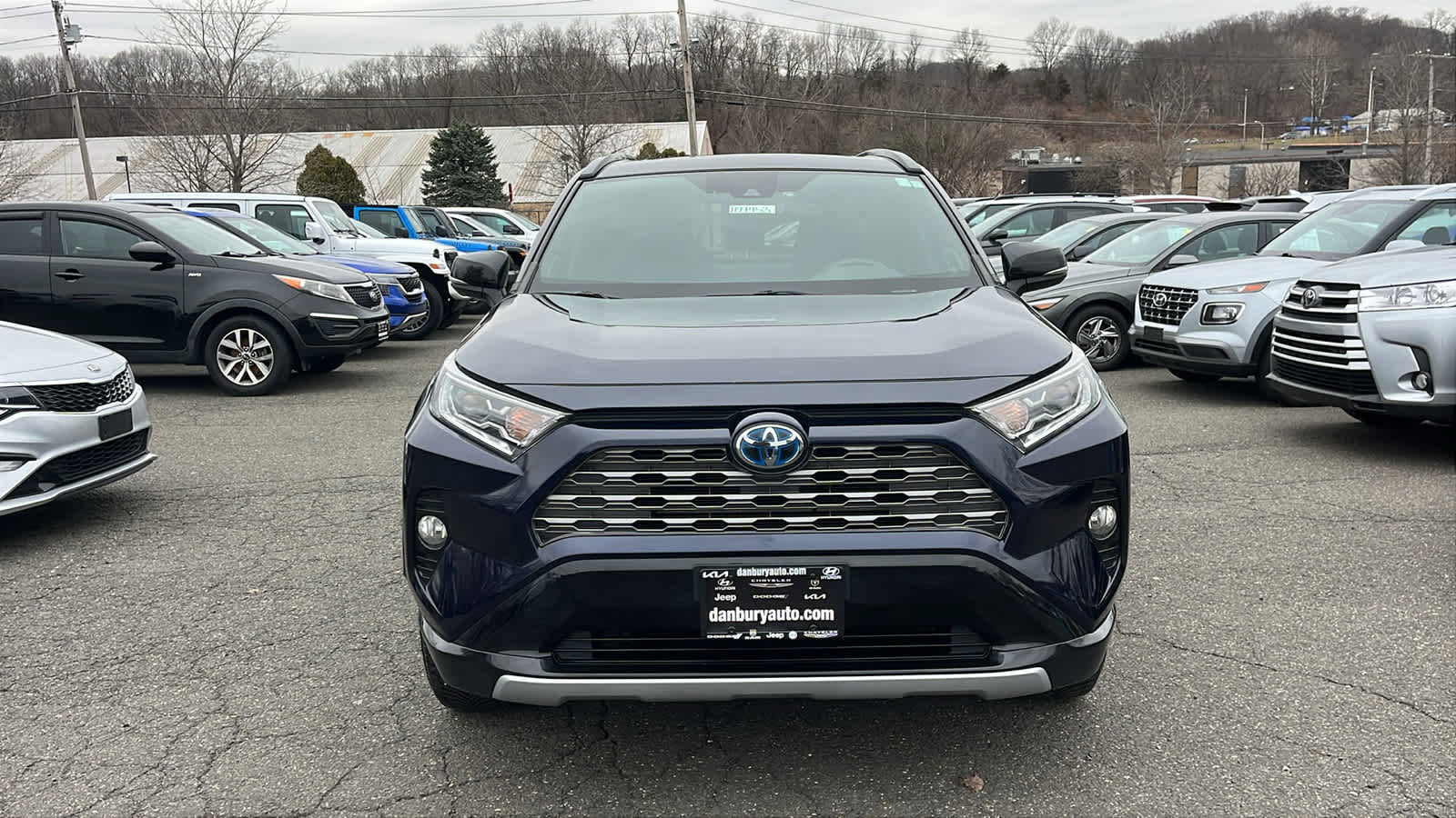 Used 2019 Toyota RAV4 XSE w/ Carpet Mat Package image 2