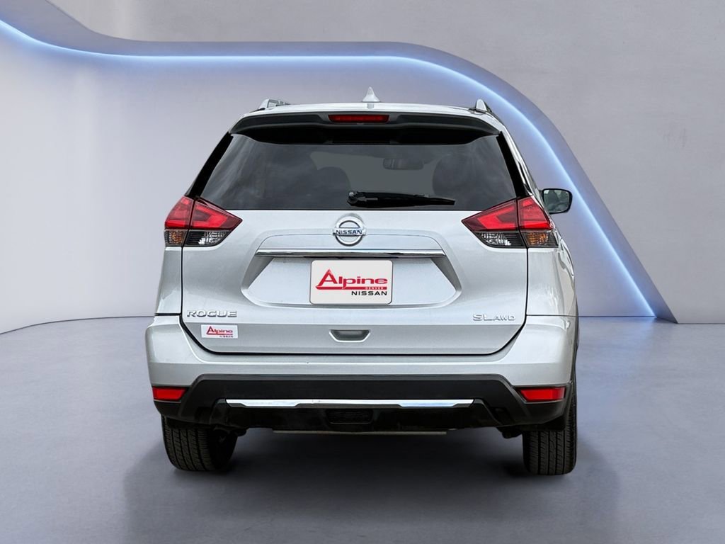 Used 2017 Nissan Rogue SL w/ SL Premium Package image 4