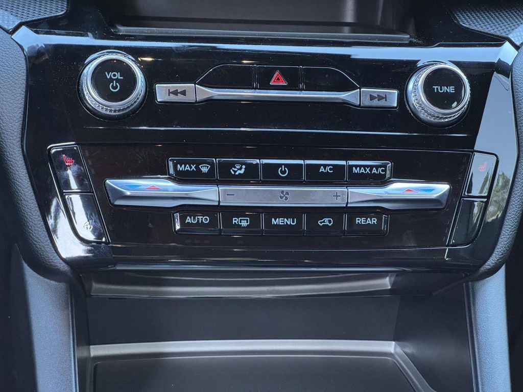 Certified 2023 Ford Explorer ST-Line w/ Class IV Trailer Tow Package image 5