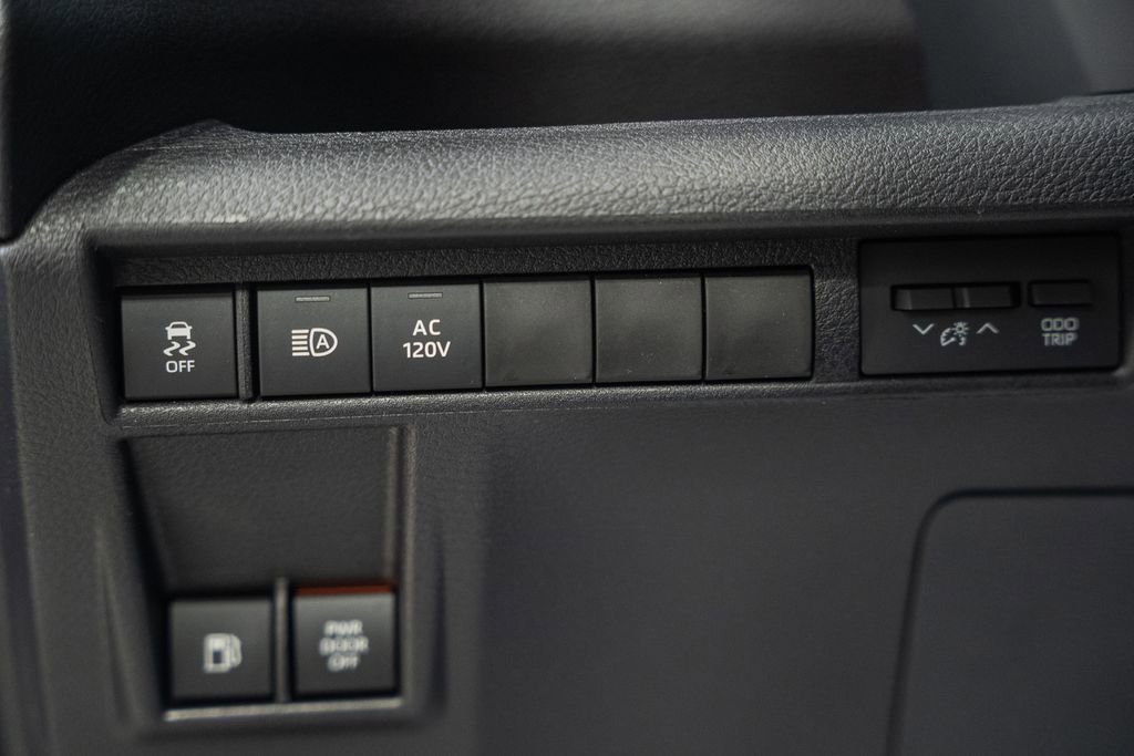 New 2026 Toyota Sienna XLE Woodland Edition image 39