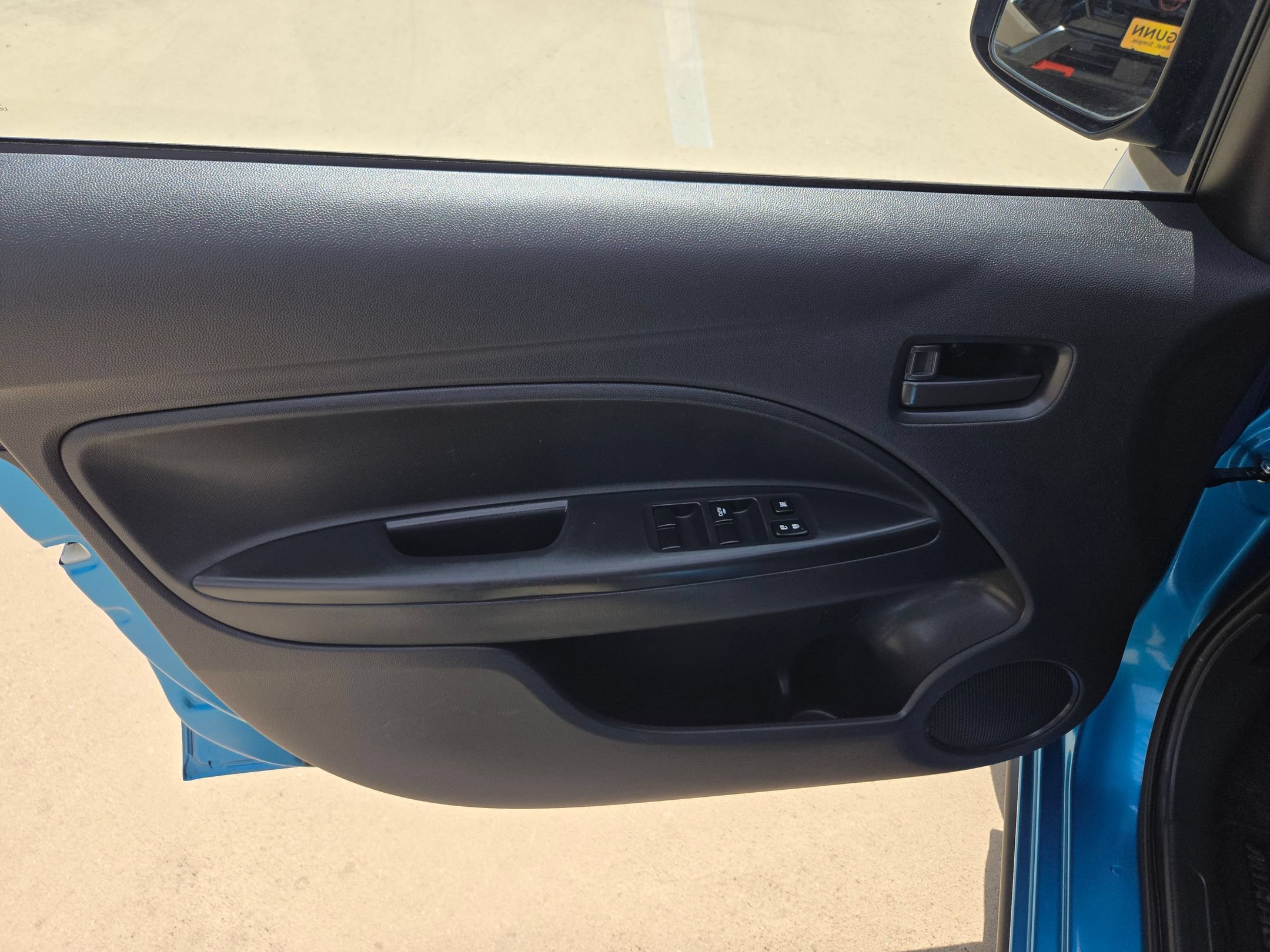 Used 2024 Mitsubishi Mirage ES FWD image 11
