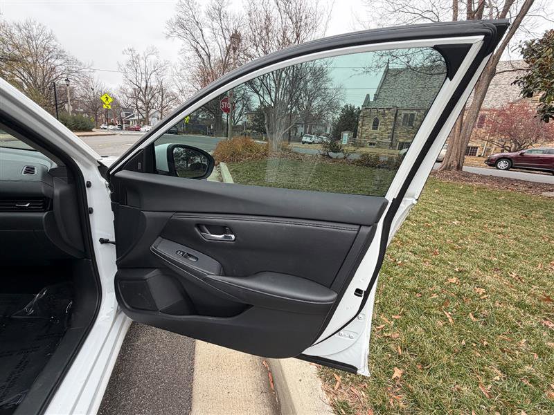 Used 2023 Nissan Sentra SV w/ All-Weather Package image 25