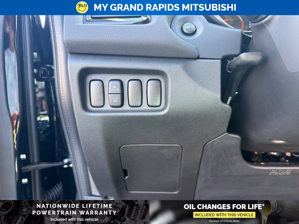 New 2027 Mitsubishi Outlander Sport LE AWD/4WD image 16