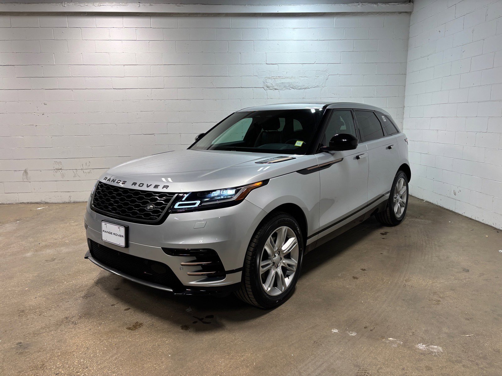 Used 2023 Land Rover Range Rover Velar R-Dynamic S