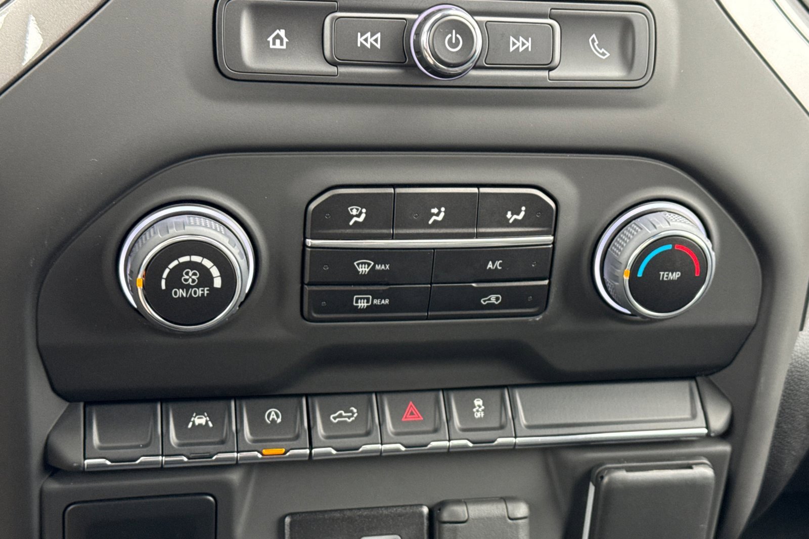 New 2025 Chevrolet Silverado 1500 Custom w/ Turbomax Blackout Package image 19