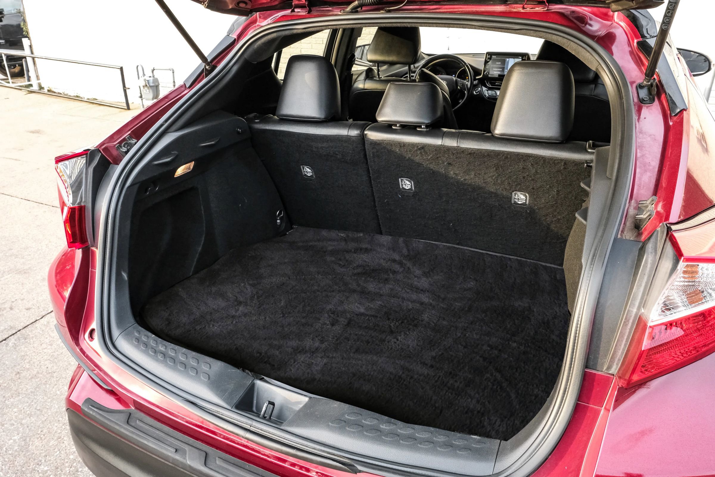 Used 2019 Toyota C-HR Limited image 58