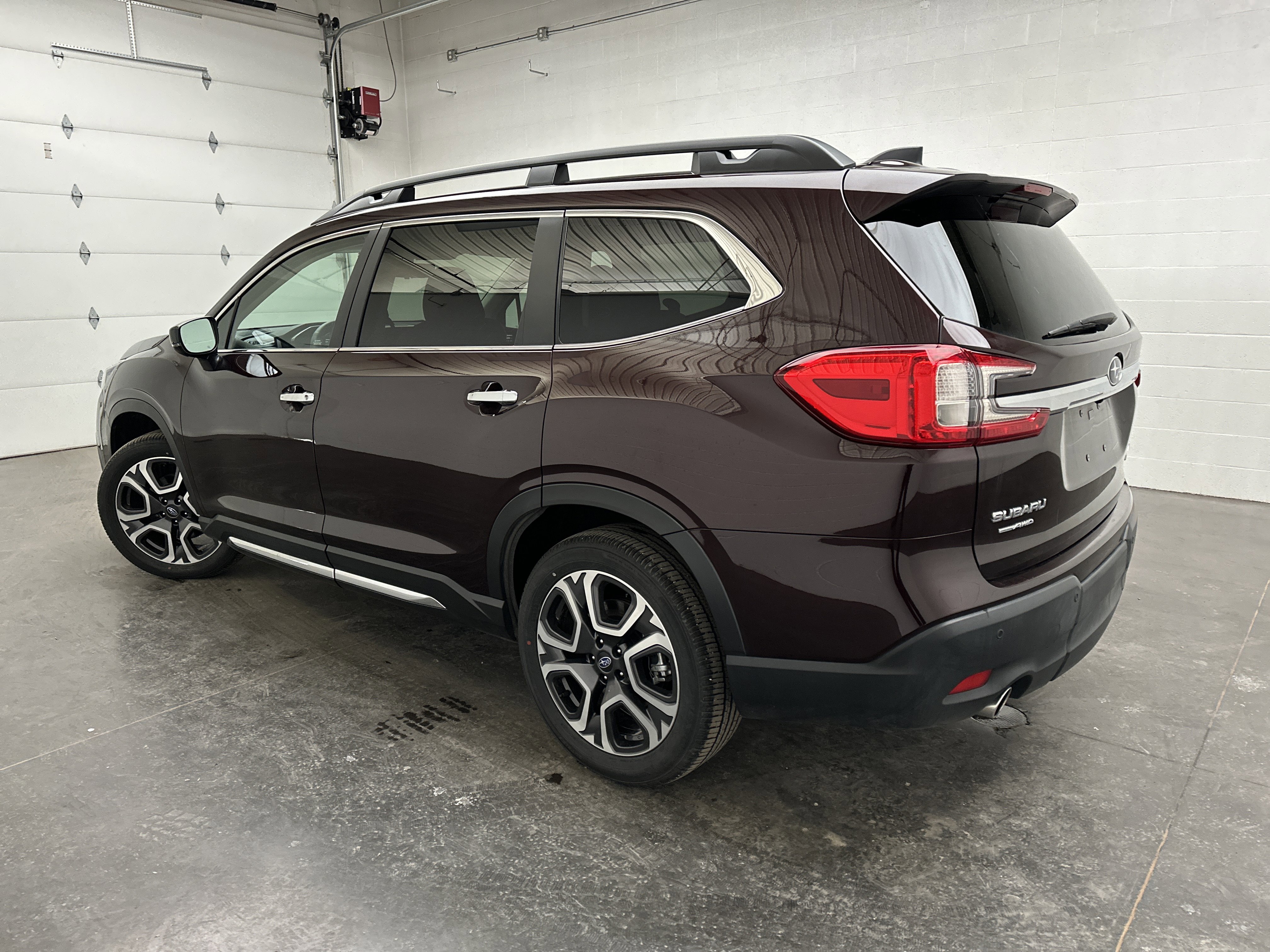 Certified 2025 Subaru Ascent Touring image 6