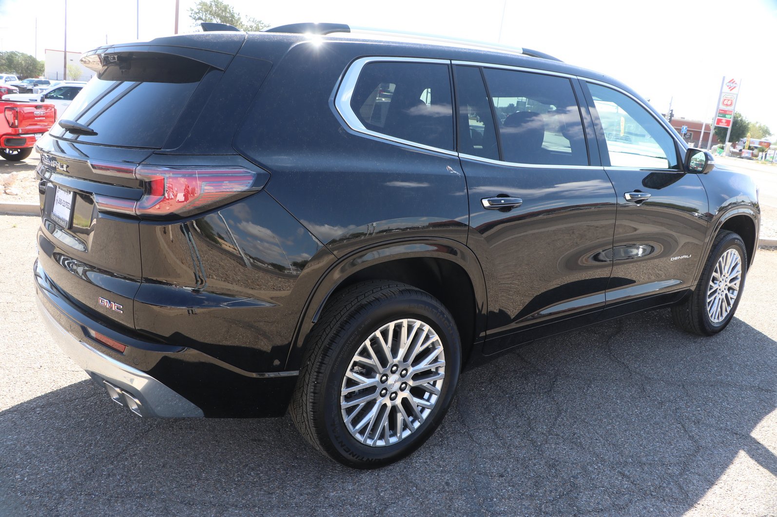 New 2026 GMC Acadia Denali w/ Super Cruise Package AWD/4WD image 7
