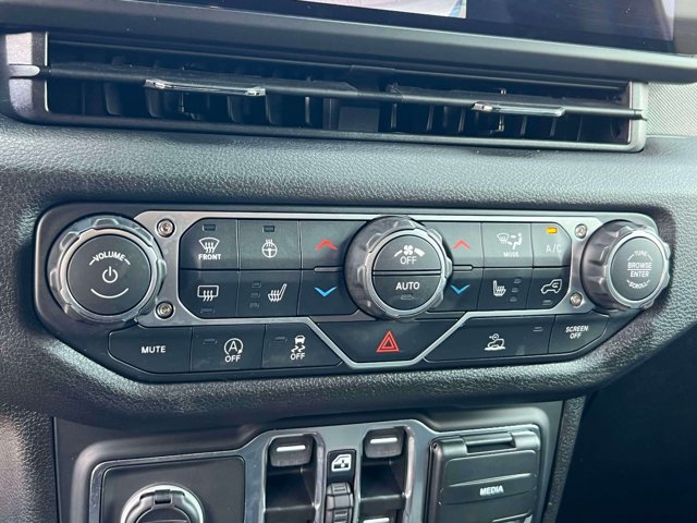 Used 2026 Jeep Wrangler Unlimited Sport AWD/4WD image 26
