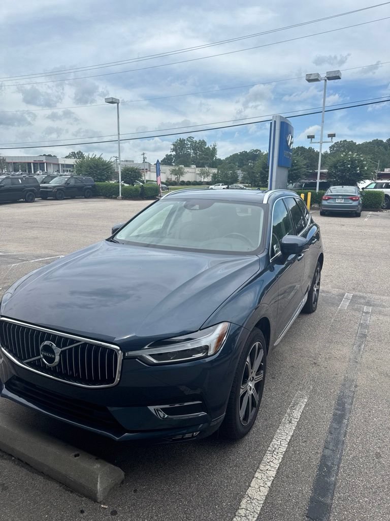 Used 2021 Volvo XC60 T5 Inscription w/ Protection Package Premier FWD image 3