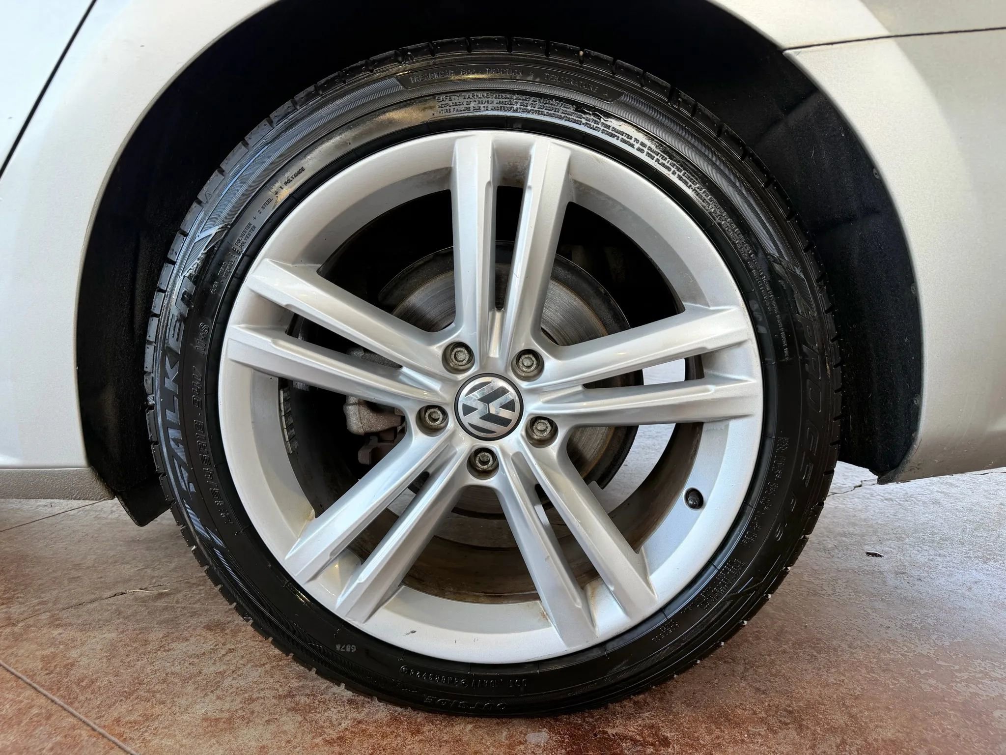 Used 2014 Volkswagen Passat TDI SEL Premium image 23