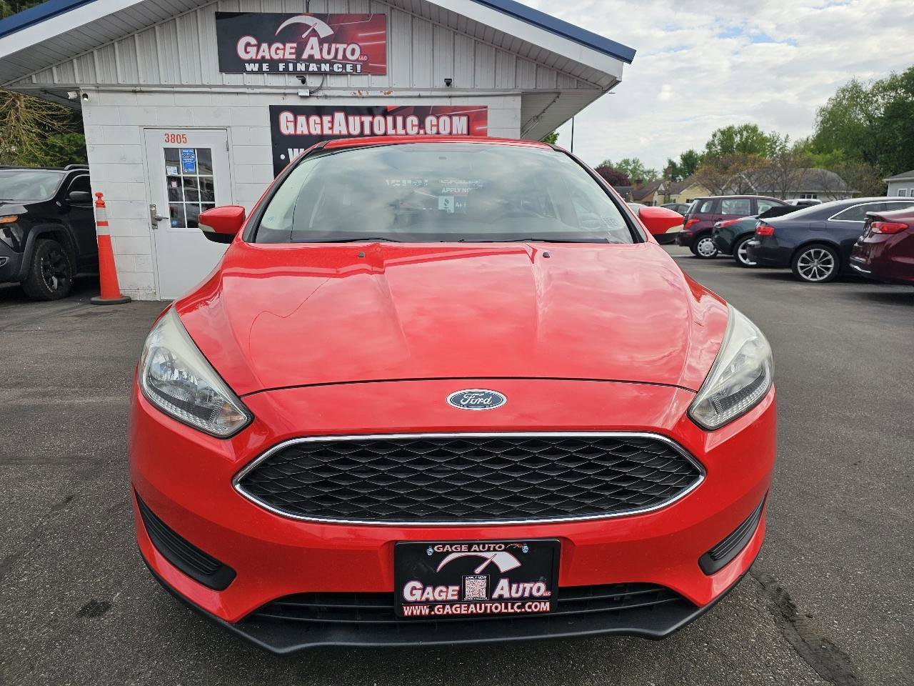 Used 2015 Ford Focus SE FWD image 3