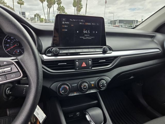 Used 2023 Kia Forte LXS w/ LXS Technology Package FWD image 18