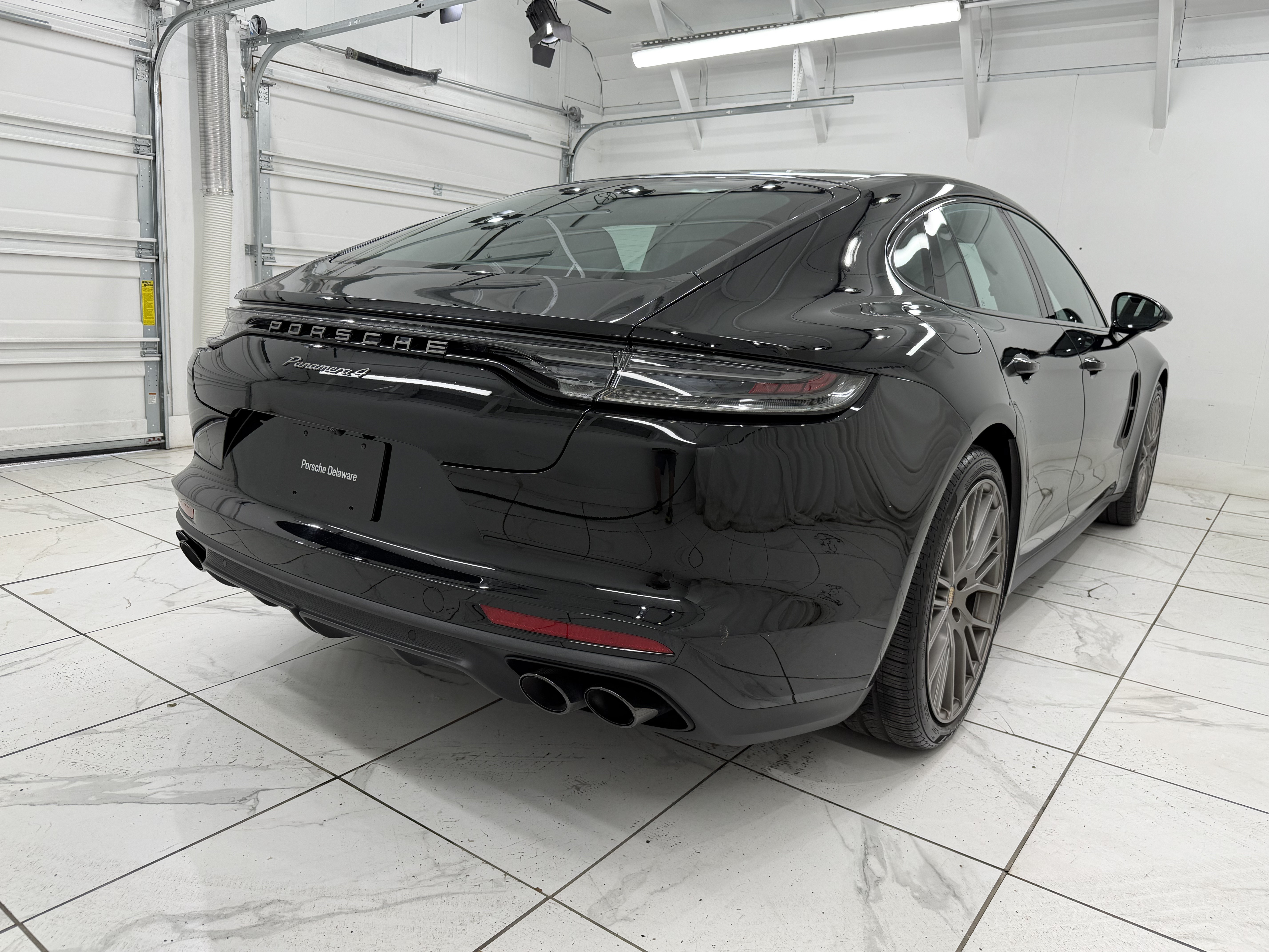 Certified 2023 Porsche Panamera 4 Platinum Edition AWD/4WD image 12