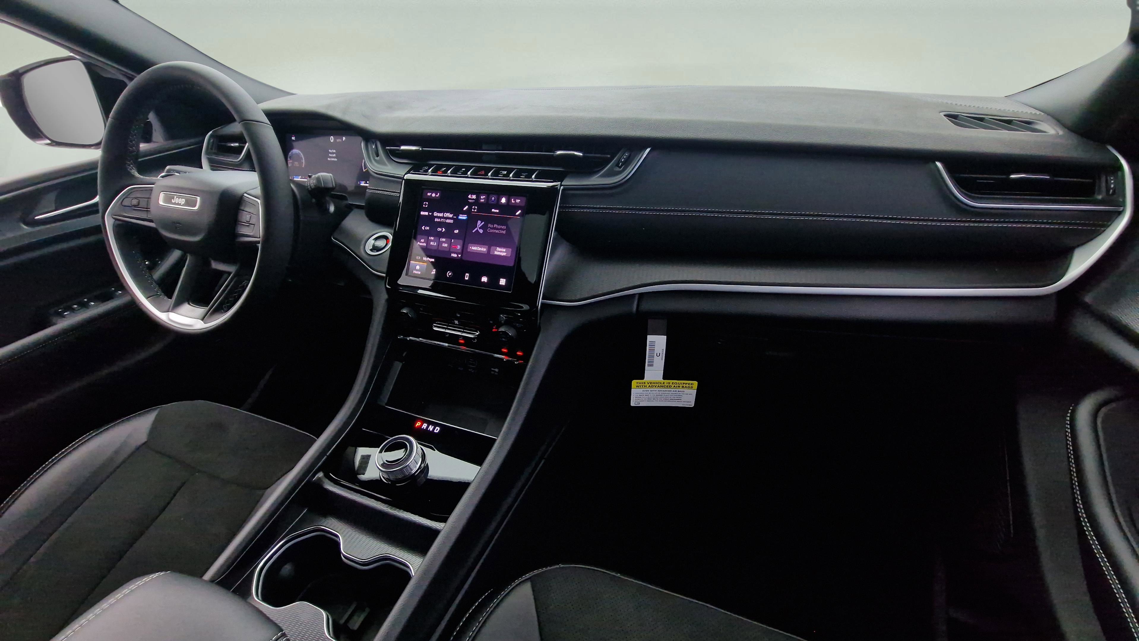 New 2025 Jeep Grand Cherokee Altitude image 52