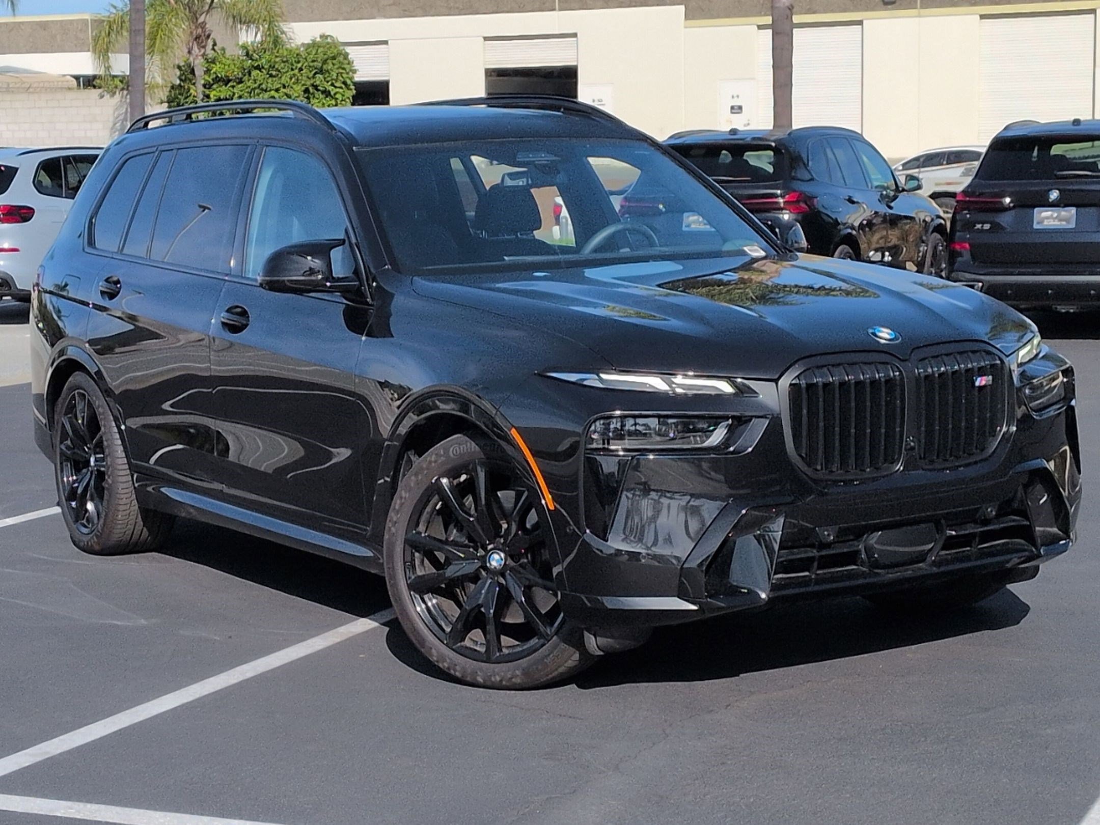 Used 2025 BMW X7 M60i AWD/4WD image 38