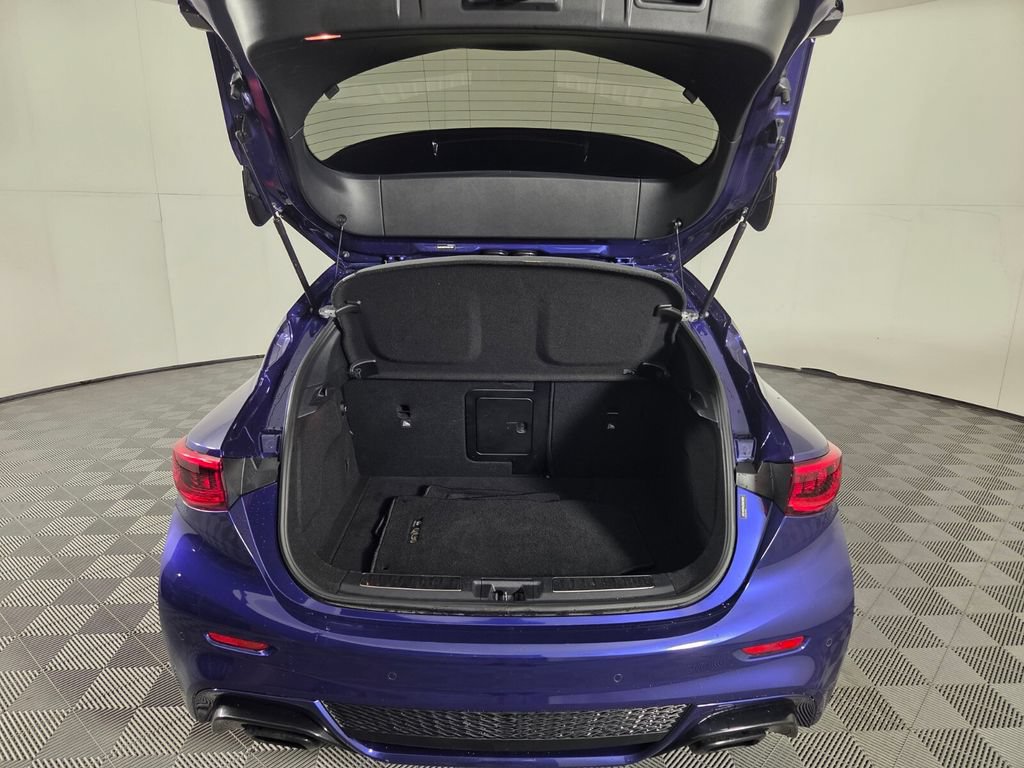 Used 2018 INFINITI QX30 Sport w/ Sport Leather Package FWD image 26