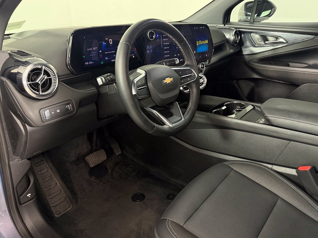 Used 2024 Chevrolet Blazer EV LT AWD/4WD image 15