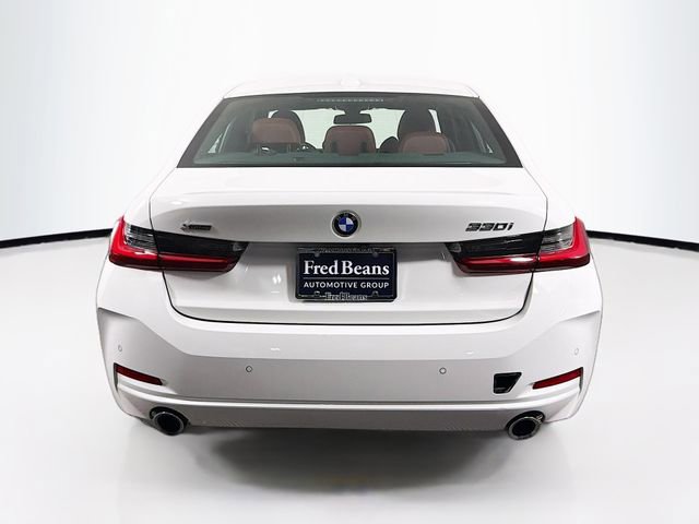 Used 2023 BMW 330i xDrive Sedan w/ Driving Assistance Package image 7