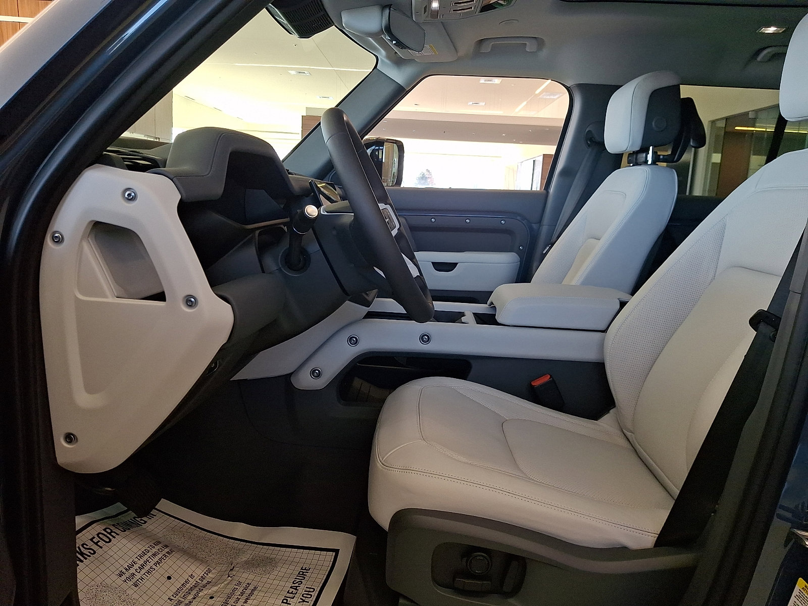 New 2026 Land Rover Defender 110 X-Dynamic SE image 11