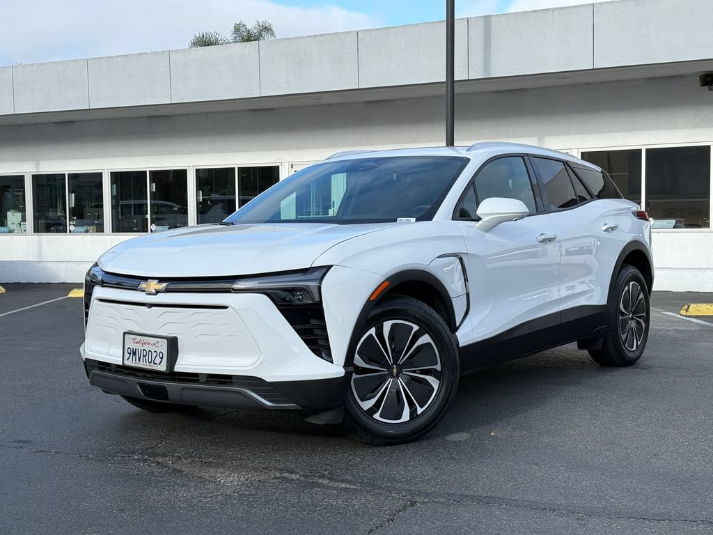 Used 2024 Chevrolet Blazer EV LT AWD/4WD image 2