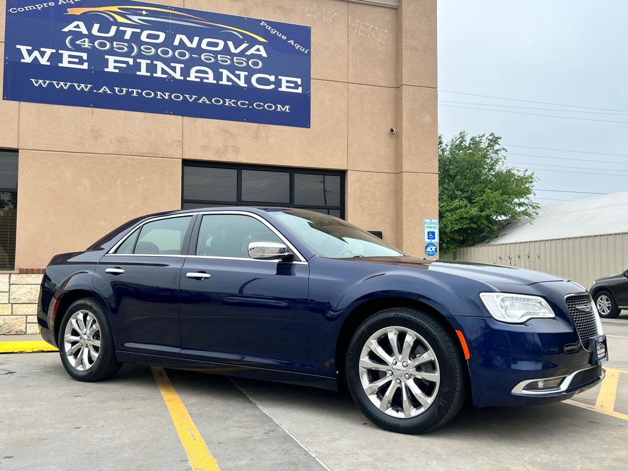 Used 2016 Chrysler 300 C AWD/4WD image 2