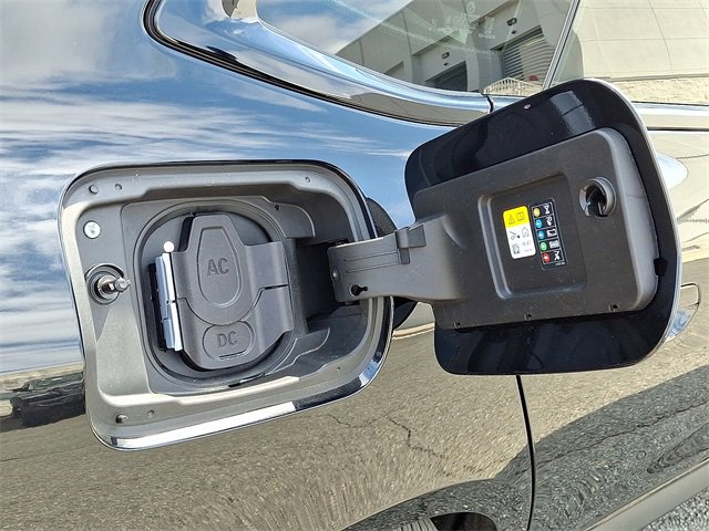 Used 2025 BMW i4 xDrive40i w/ M Sport Package image 33