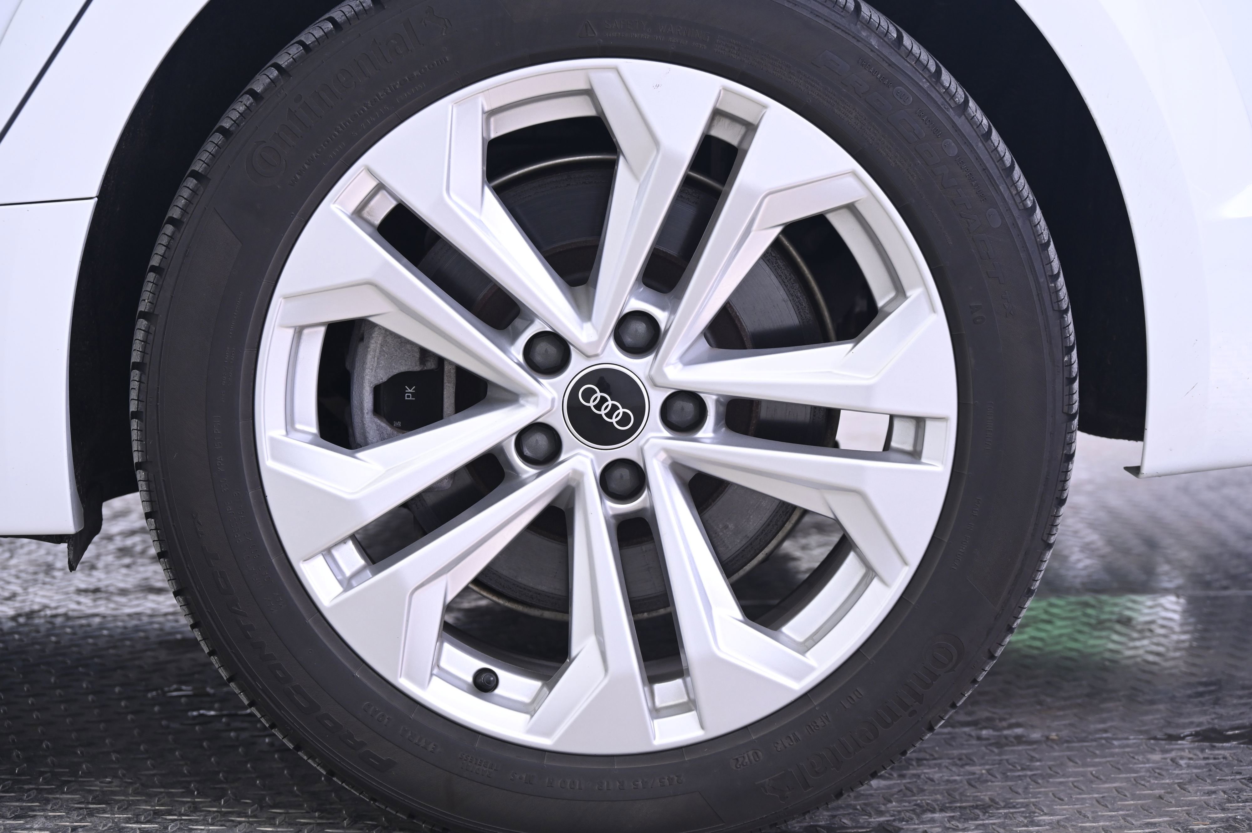 Used 2022 Audi A4 2.0T allroad Premium Plus w/ Premium Plus Package image 12