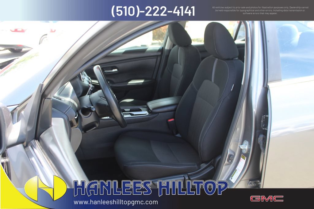 Used 2024 Nissan Sentra SV FWD image 12