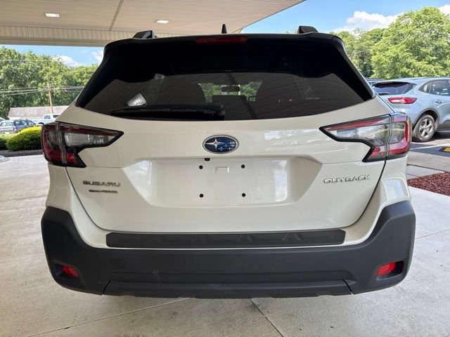 Used 2023 Subaru Outback Premium AWD/4WD image 8