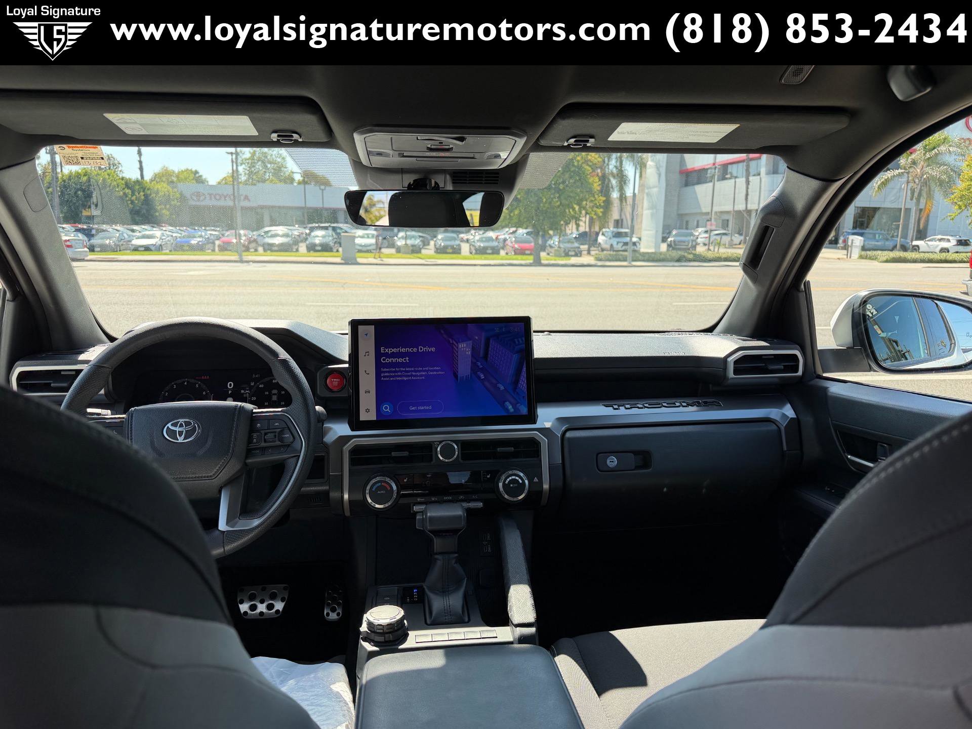 Used 2025 Toyota Tacoma TRD Sport AWD/4WD image 18
