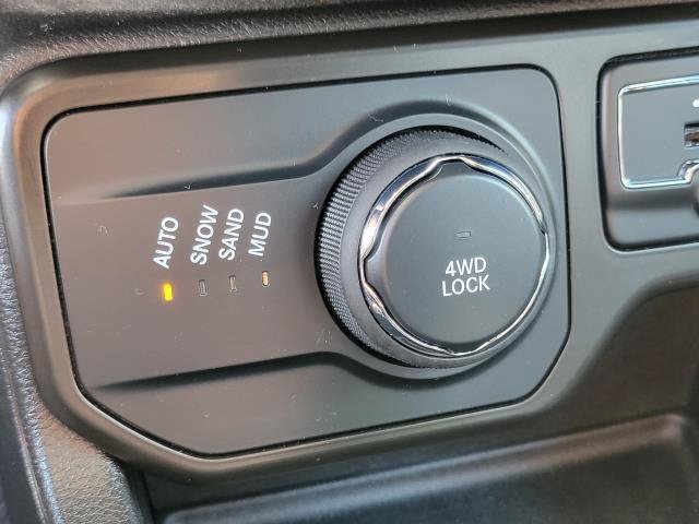 Used 2021 Jeep Renegade Limited AWD/4WD image 22