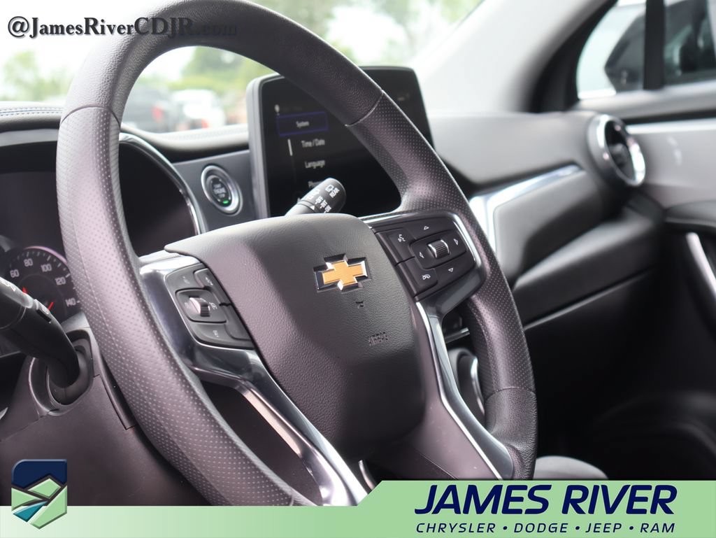 Used 2025 Chevrolet Blazer LT AWD/4WD image 24